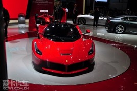������La Ferrari�Ϻ�܇չ�l(f��)�� ����Ş