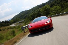 �������ٴηŶ� 458 Italia�ٷ������D